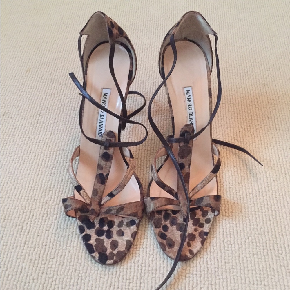 MANOLO BLAHNIK HEELS